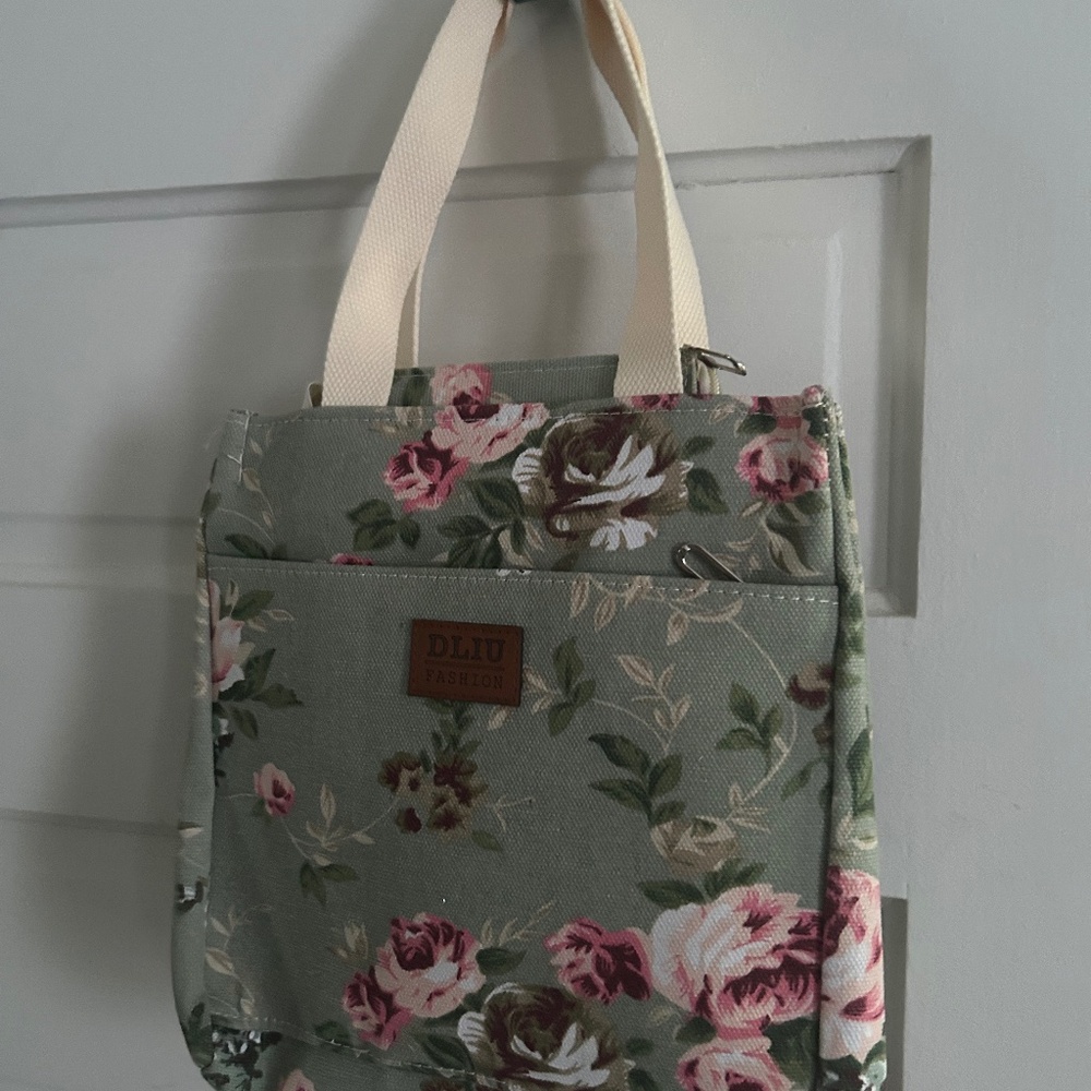 Hand bag